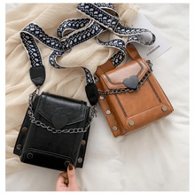 Load image into Gallery viewer, Modern Elegant Stunning Heart-Shaped Women's Bag Cute Studded Shoulder Bag For Women And Girls