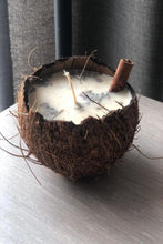 Load image into Gallery viewer, Natural Coconut Shell Decorative Scented Candle Wood Wicked Coconut Scented Candle Natural Coconut Shell Eco Friendly Ideal for Home and Beach Décor Aromatherapy Candle