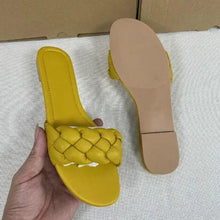Load image into Gallery viewer, New 2021 Summer Sandals Flat Bottom Fashion Women Slides Sandals slipper - Outdoor designer shoes for women