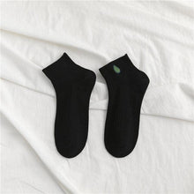 Load image into Gallery viewer, New Cartoon Female Breathable Cotton Socks Cute Bear Lovely Animal Pattern Girl Sock Novelty Combed of Pure Cotton Crew Socks For Men And Women