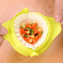 Load image into Gallery viewer, New Dumpling Mould Plastic Cutter Dumpling Maker Form Wrapper Presser Molds Cooking Pastry Cutter kitchen accessories