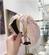 Load image into Gallery viewer, New Fashion Girls Headband Handmade Shining Pearls Rhinestone Ornament Hairband Women Middle Knot Turban Gorgeous Hair Accessories For Women
