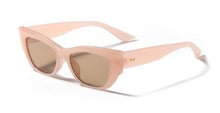 Load image into Gallery viewer, New Luxury Cat Eye Sunglasses For Women Eyewear For Women/Men Stylish Pink Sun Glasses For Women Beautiful Design Sunglasses UV400 Protection Lenses Ladies Fashion Retro Sun Glasses