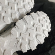 Load image into Gallery viewer, New Mens Sneakers Breathable Sports Shoes Couple Casual Shoes Thick Sole Running Walking Shoes Trainers Sport Sneakers Men High Fashion Comfy Fashion Sneakers