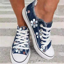 Load image into Gallery viewer, New Womens Comfortable Canvas Flats Flower Summer Fashion Lace-up Sneakers Casual Fashion Round Toe Vulcanized Shoes Women Casual Sneakers