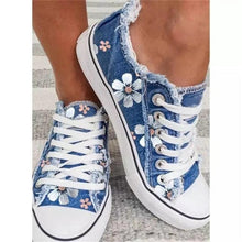 Load image into Gallery viewer, New Womens Comfortable Canvas Flats Flower Summer Fashion Lace-up Sneakers Casual Fashion Round Toe Vulcanized Shoes Women Casual Sneakers