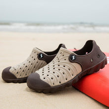 Load image into Gallery viewer, Outdoor Men Sandals Summer Hole Shoes Rubber Clogs Men Garden Shoes Black Beach Sandals Slippers Breathable Lightweight Sandals Unisex Beach Quick Drying Sandals Couple Outdoor Slippers