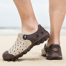 Load image into Gallery viewer, Outdoor Men Sandals Summer Hole Shoes Rubber Clogs Men Garden Shoes Black Beach Sandals Slippers Breathable Lightweight Sandals Unisex Beach Quick Drying Sandals Couple Outdoor Slippers