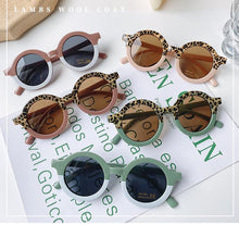 Load image into Gallery viewer, Popular Sunglasses For Children Boy/Girl New Elegant Leopard Double Color Cartoon Bear Shapes New Round Shape Sunglasses For Kids As Well As For Women And Men