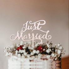 Load image into Gallery viewer, 1Pcs Hollow Letter Love Just Married Mr & Mrs Cake Topper Mr and Mrs Cake Toppers Wooden Wedding Cake Topper Party Cake Decoration Mr And Mrs Cake Topper Bride and Groom Wooden Wedding Cake Topper For Wedding Party Supplies