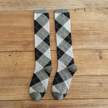 Load image into Gallery viewer, 1 Pair Keep Warm Knee-high Socks for Socks Rhombus Pattern Autumn Winter Cotton College Style Socks Running Climbing Fashion Socks For Men And Women