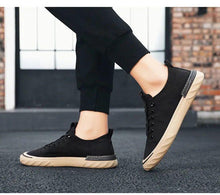 Load image into Gallery viewer, Canvas Men's Comfortable All-match Sneakers Breathable Cloth Casual Sports Flats Men Lightweight Outdoor Walking Sneakers Modern Design