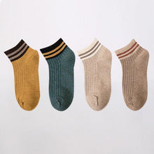 Load image into Gallery viewer, 4 Pairs Fashion Socks New Spring Cotton Non-Slip No-Show Boat Socks Novelty Girls Cute Heart Embroidery Casual Funny Ankle Socks Pack For Women