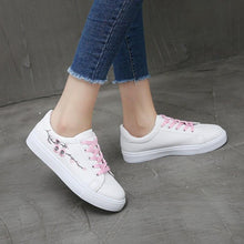 Load image into Gallery viewer, Spring Fashion Breathble Women Sneakers Leather Platform Shoes Women Lace Up Casual Shoes White Fashion Sneakers White PU Leather Platform Sneaker For Women Lace Up Walking Sneakers