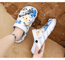 Load image into Gallery viewer, Mens Slippers Summer Flip Flops Sandals Fitness Fashion Garden Clogs Classic Mules Anti-Skid Rubber Sole Slip On Summer Mens Clogs