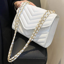 Load image into Gallery viewer, Quilted Pattern Flap Chain Square Bag