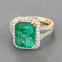 Load image into Gallery viewer, IGI Certified 6.96 Carat Genuine Zambian Emerald and White Diamond 14K Yellow Gold Ring