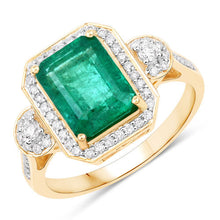 Load image into Gallery viewer, IGI Certified 2.87 Carat Genuine Zambian Emerald and White Diamond 14K Yellow Gold Ring