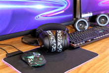 Load image into Gallery viewer, Razer Blackshark V2 Pro 2023 Earpads - WC FreeZe Cooling Gel