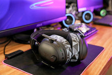 Load image into Gallery viewer, Razer Blackshark V2 Pro Earpads - WC FreeZe Cooling Gel (PRE 2023 model)