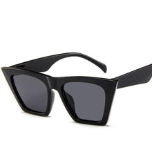 Load image into Gallery viewer, Retro Aviator Oversized Square Classic Alloy Frame glasses Sunglasses For Women/Men Luxury Glasses For Women Eyewear Women