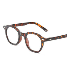 Load image into Gallery viewer, Retro Reading Eyeglasses Men Women HD Round Frame Reading Glasses Presbyopia Eyewear With Spring Hinge Vintage Round Frame Eyeglasses For Men Women Diopter +1 1.5 2 2.5 3 3.5