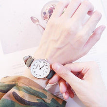 Load image into Gallery viewer, Retro Trendy Atmosphere Quartz Watch Fashion Casual Female Student Watch Ultra Thin Digital Dial Woman Children Set Bracelet Watch Leather Band Luxury Quartz Watches Fashion Creative Watch