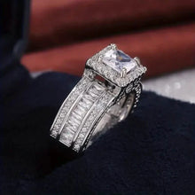 Load image into Gallery viewer, Shiny Halo Ring Inlaid Square Cut Shiny Zirconia Ring