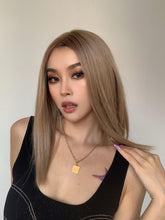 Load image into Gallery viewer, Short Straight Lace Front Synthetic Wigs Blonde Shoulder Length Natural Wigs Daily Cosplay Party Wigs for Women Wigs For Black Women Wigs For Cosplay