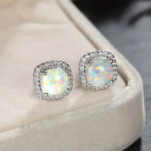 Load image into Gallery viewer, Small Exquisite Square Zirconia Earrings