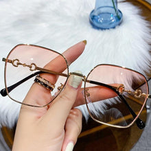 Load image into Gallery viewer, Small Oval Retro Sunglasses for Men and Women Polygon Mirrored Lens Fashionable & Korean Style Women's Sunglasses New Personality & Trending Sunglasses Of Same Style UV Protection Sunglasses