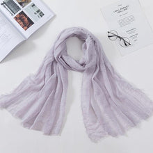 Load image into Gallery viewer, Soft Muslim Crinkle Hijab Scarf Soft Cotton Headscarf Ultra Soft Breathable Head Scarf Islamic Head Wraps Hijab For Women 70*175cm