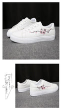 Load image into Gallery viewer, Spring Fashion Breathble Women Sneakers Leather Platform Shoes Women Lace Up Casual Shoes White Fashion Sneakers White PU Leather Platform Sneaker For Women Lace Up Walking Sneakers