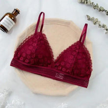Load image into Gallery viewer, Stunning Hot Look Women's Lace Bra No Steel Ring Beauty Back comfor Wrapped Chest Comfortable Daisy Brassiere Stretch Triangle Cup Padded Underwear 1/2Pcs