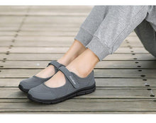 Load image into Gallery viewer, Summer Breathable Womens Sneakers Walking Sporty Mesh Sport Running Light Flats Casual Vulcanize Simple Shoes Spring Comfortable Espadrilles Luxury Design Espadrilles