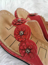 Load image into Gallery viewer, Summer Flat Sandal For Women Multicolor Handmade Retro Flowers Flip-Flops Women Slippers Cute Flat Summer Flats Sandals Women Strappy Flat Open Toe Sandals