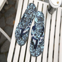 Load image into Gallery viewer, Summer Men Flip Flops Camouflage Slippers Water Sandals Anti-slip Casual Shoes Soft Bottom Beach Massage Slippers With Sport Side Line For Outdoor Summer