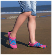 Load image into Gallery viewer, Summer Outdoor Mens Sports Water Shoes Non-Slip Beach Shoes Barefoot Upstream Shoes Quick-Dry Aqua Sock Barefoot For Beach Swim River Pool Lake Hiking Kayaking Surfing