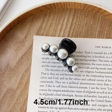 Load image into Gallery viewer, Sweet Mini Round Pearl Hair Clips for Women Girls Hair Claw Chic Barrettes Claw Crab Hairpins Styling Gorgeous Fashion Hair Accessories For Women