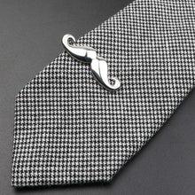 Load image into Gallery viewer, Unique Stainless Tie Clips Guitar Lizard Shaped Tie Clips Tie Clip Classic Tie Bar Clip Regular Trendy Durable Metallic Necktie Clips Wedding Business Ties Necktie Clips Pin For Mens Ideal Gift