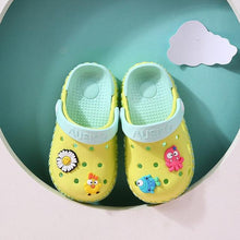 Load image into Gallery viewer, Unisex Children Slippers For Boys Girls New Summer Kids Beach Shoes Baby Toddler Soft Shoes Home Indoor Slippers Summer Lightweight Shockproof Non-Slip Water Shoes Garden Shoes For Beach Pool