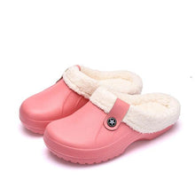 Load image into Gallery viewer, Unisex Home Winter Clogs Indoor Fur Warm Slippers For Women New Fashion Footwear Winter Slippers Home House Shoes Warm Plush Fleece Lining Garden Clogs Outdoor Indoor Clogs