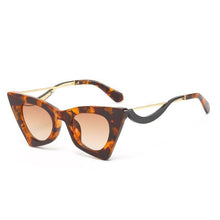 Load image into Gallery viewer, Vintage Square Cat Eye Sunglasses Women Retro Trendy Cat eye Sunglasses Classic Fashionable , Decent Personality & Wind Sunglasses In Retro Box Trending Street Style Sunglasses For Men & Women