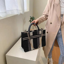 Load image into Gallery viewer, Vintage Style Canvas Handbags Casual Ladies Bags With Large Capacity Shoulder Bags Fashionable Crossbody Bags for Women