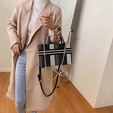 Load image into Gallery viewer, Vintage Style Canvas Handbags Casual Ladies Bags With Large Capacity Shoulder Bags Fashionable Crossbody Bags for Women
