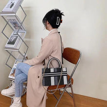 Load image into Gallery viewer, Vintage Style Canvas Handbags Casual Ladies Bags With Large Capacity Shoulder Bags Fashionable Crossbody Bags for Women
