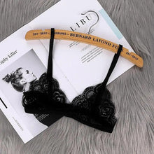 Load image into Gallery viewer, Vintage Style Women's Thin Bra Without Chest Pad Fashionable Sexy Lace Bra Back Buckle Tube Top Women's Underwear Summer Clothes