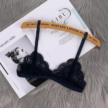 Load image into Gallery viewer, Vintage Style Women's Thin Bra Without Chest Pad Fashionable Sexy Lace Bra Back Buckle Tube Top Women's Underwear Summer Clothes