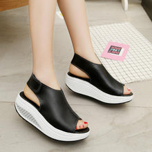 Load image into Gallery viewer, Vintage Women Platform Sandals Leather Sandals Open Toe Design Casual Women Walk Shoes Soft PU Leather Vintage Summer Casual Non-Slip Beach Platform Shoes Sandals