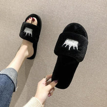 Load image into Gallery viewer, Warm Fluffy Slippers Women Faux Fur Slipper Indoor Floor Slides Flat Soft Furry House Shoes Heart Shape Flip Flops Faux Fur Memory Foam Cozy Flat Spa Slide Slippers Comfy Open Toe Design